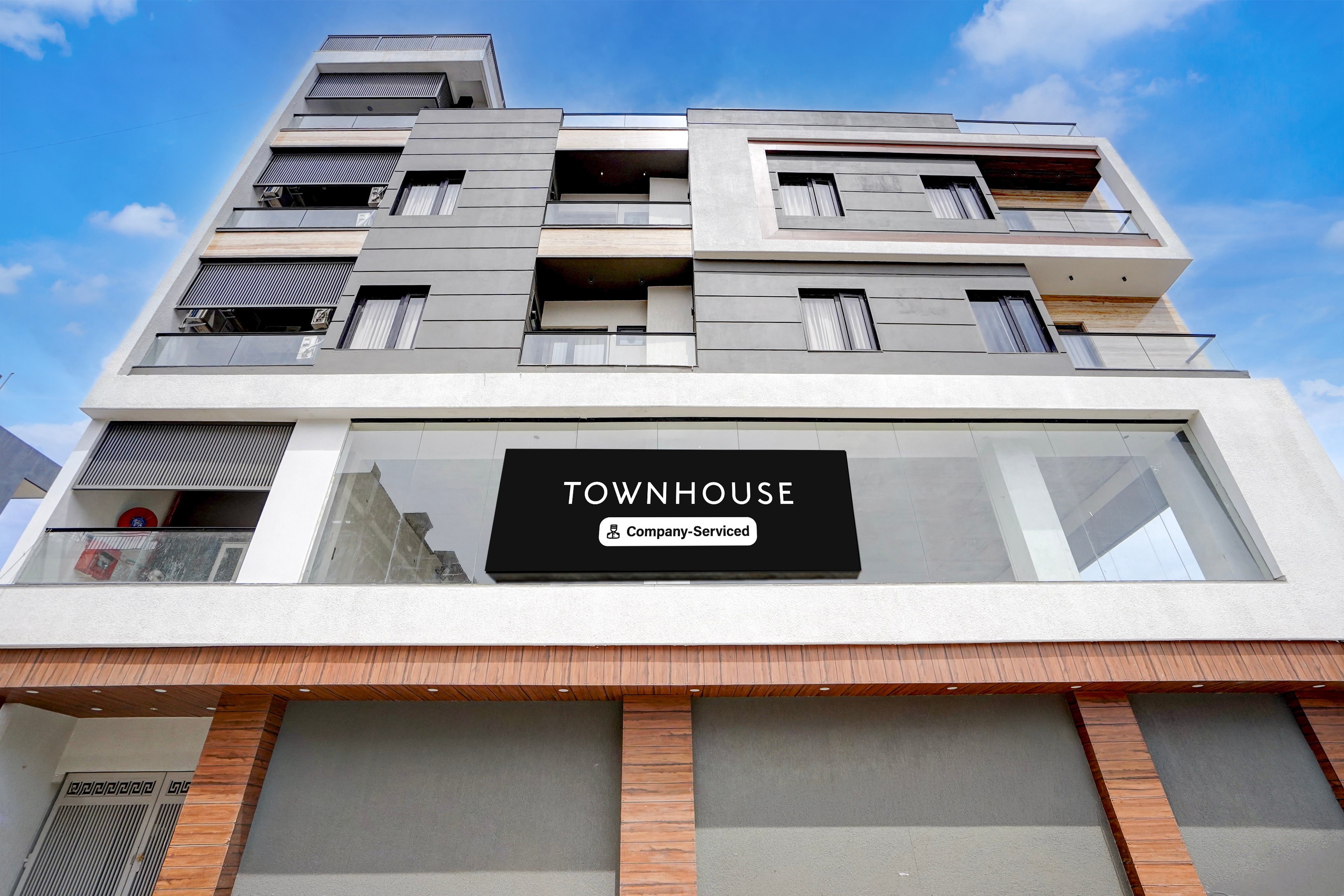 Townhouse Cosmos Mall Ujjain Formerly Ashok Sadhna - Tap to explore photos