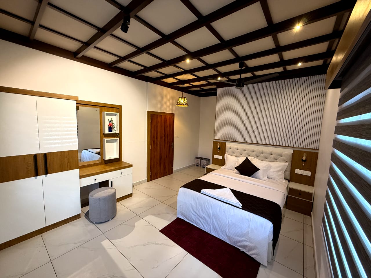 Nestoria Homestay - Tap to explore photos