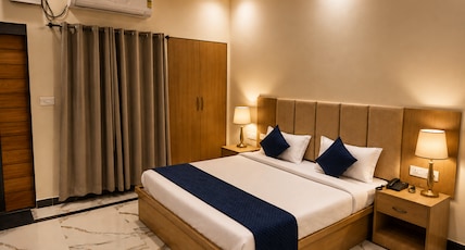 Hotel KS PALACE SARANATH Room Type - Deluxe Room Hotel KS PALACE SARANATH Room Type - Deluxe Room
