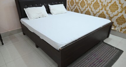 Hotel Asha Palace Room Type - Deluxe Room
