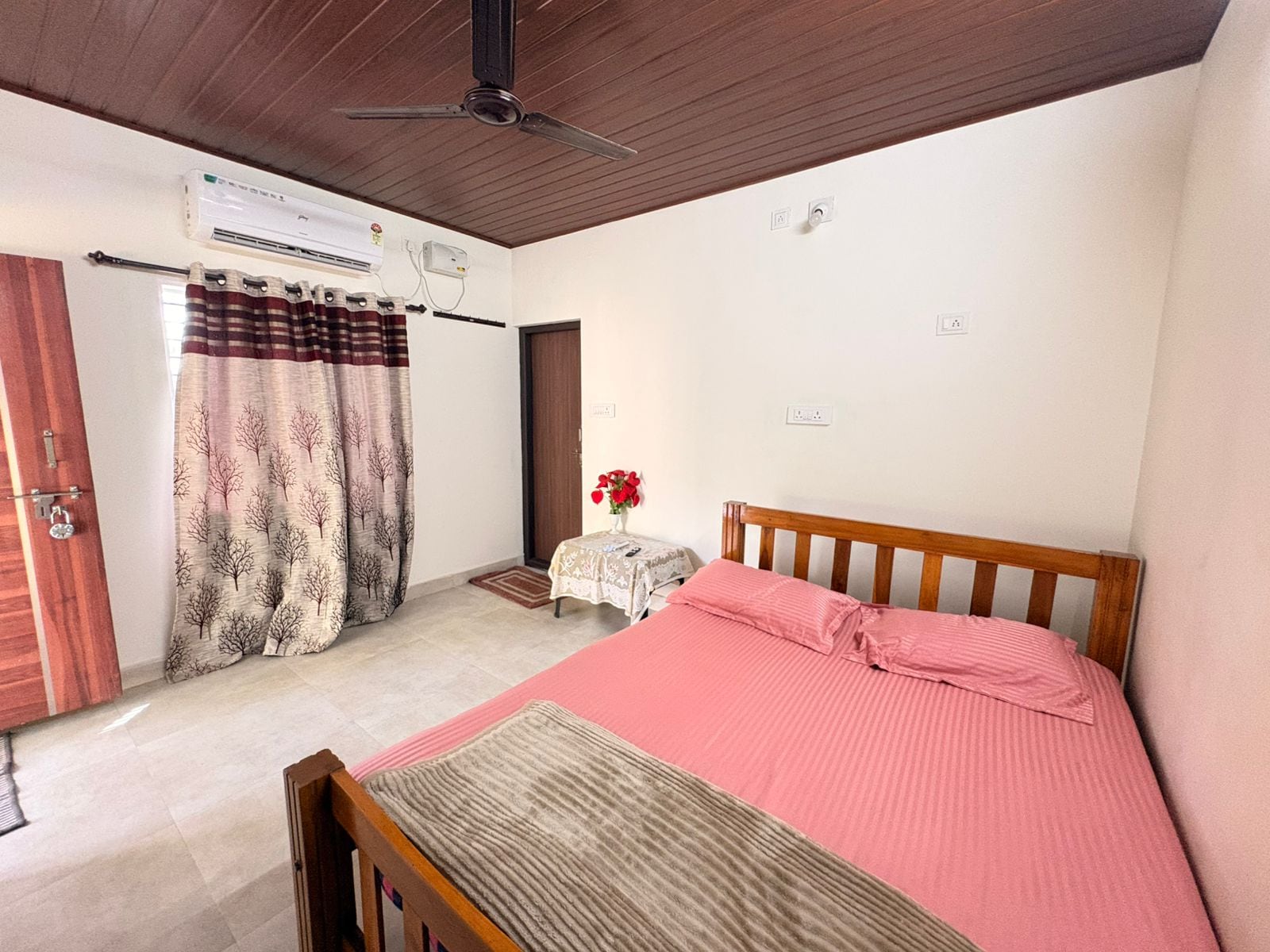 CRADLE N PALMS | BEACHSIDE HOMESTAY - Tap to explore photos