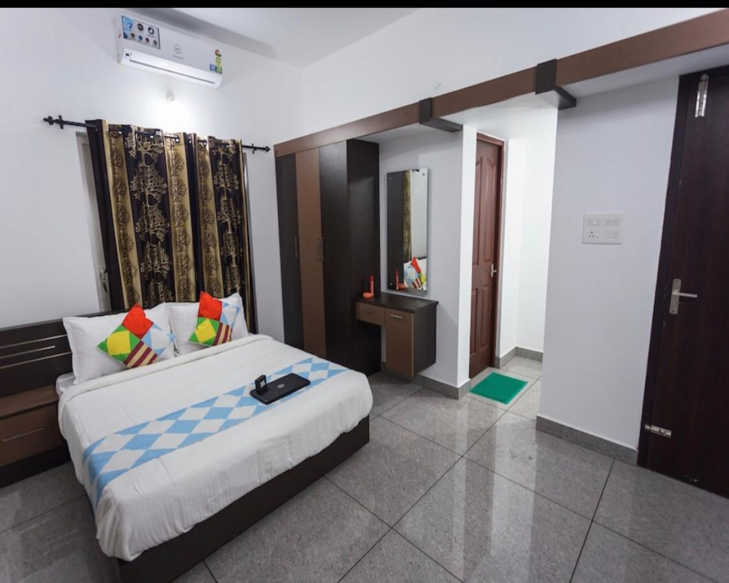 Salamath Homestay - Tap to explore photos