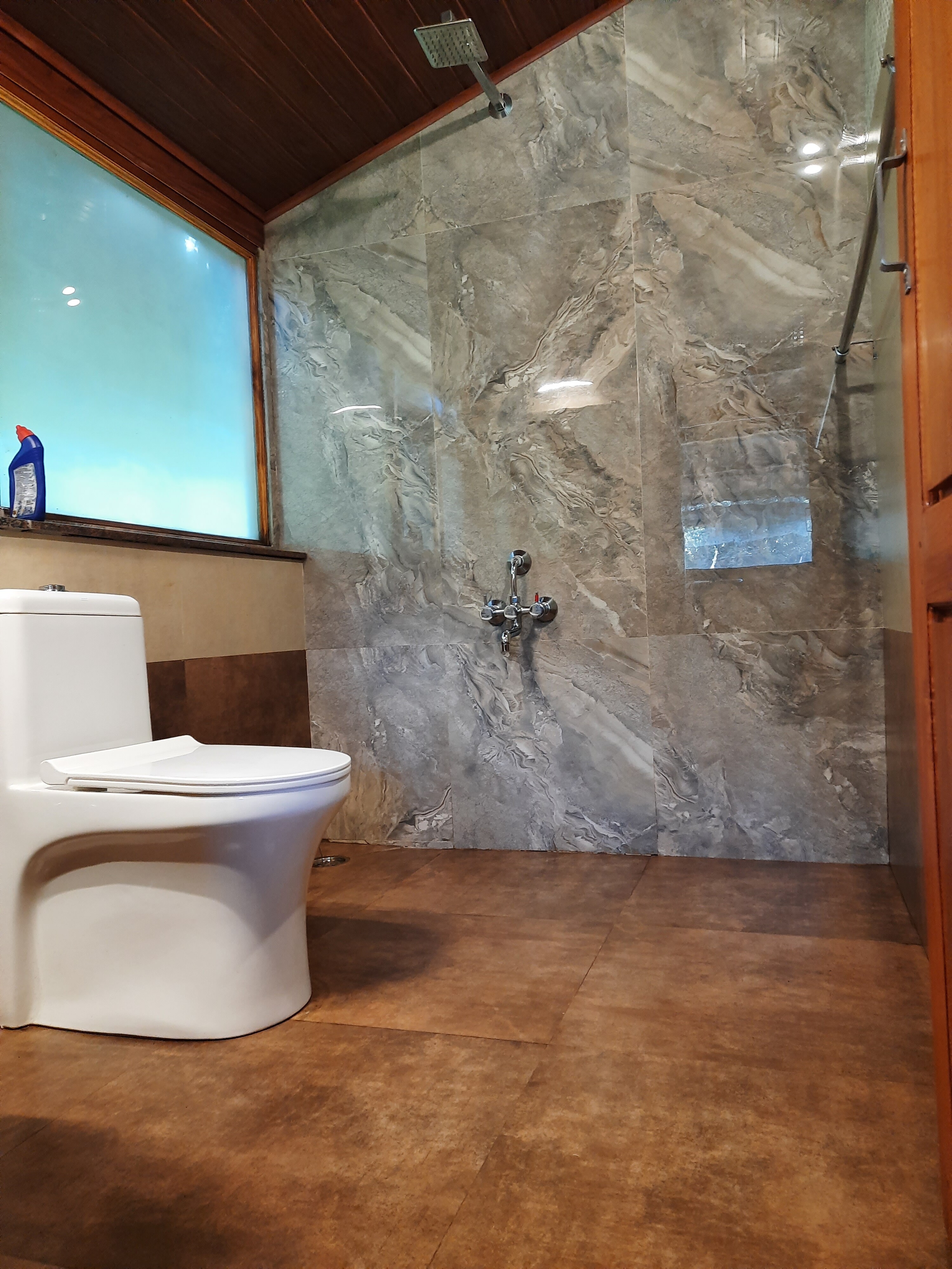 4 C's Little Paradise | Rooms in a Homestay - Tap to explore photos