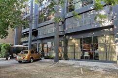 Collection O The Spades Hostel