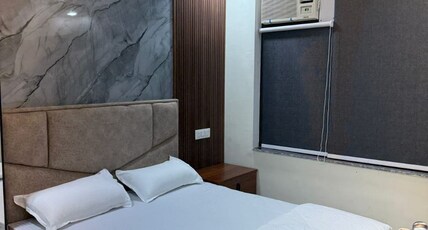 Hotel Shri Naresh Room Type - Standard Double Bed Room