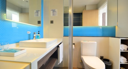 Holiday Inn Express Hangzhou Binjiang Room Type - 1 King Standard Extra Floor Space
