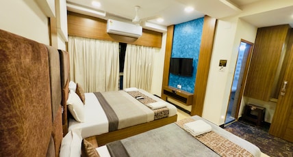 Sheraton Grande Hotel - Business Class Hotel (Near Puratchi Thalaivar Dr MGR Central Railway Station Room Type - Deluxe Triple Bedroom Sheraton Grande Hotel - Business Class Hotel (Near Puratchi Thalaivar Dr MGR Central Railway Station Room Type - Deluxe Triple Bedroom