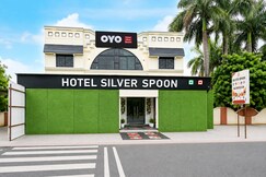 SPOT ON Hotel Silver Spoon