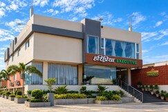 Address of HARIPRIYA EXECUTIVE BHAKTNIVAS