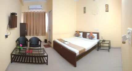 Samriddhi Stay Inn Room Type - Deluxe Rooms