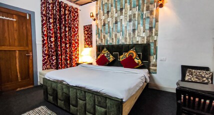 Smokey Castle Homestay & Cafe Mukteshwar Room Type - The Keep