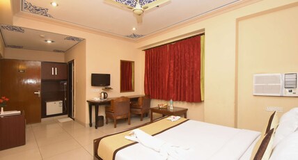Hotel Amer City Heritage Room Type - Deluxe Room