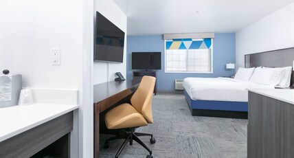 Holiday Inn Express Spokane-Valley, an IHG Hotel Room Type - 1 King Suite