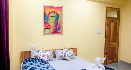 Wanderer Stays Room Type - Standard Room | Cozy & Budget Friendly