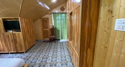Behtereen Resort Room Type - Deluxe Double Room with Balcony