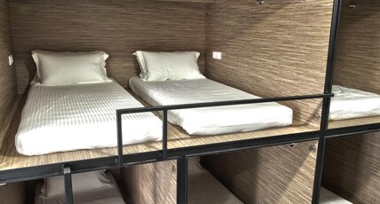 Dream Lodge Room Type - Couple Pod in Mixed Dorm