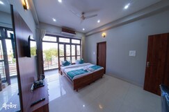 Neelkanth Service Apartment | Near BHU