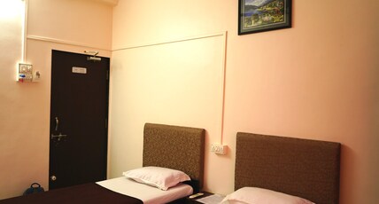 HOTEL YUVRAJ Room Type - Standard Room Ac