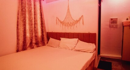 Ghat Stays Room Type - Pink theme AC room