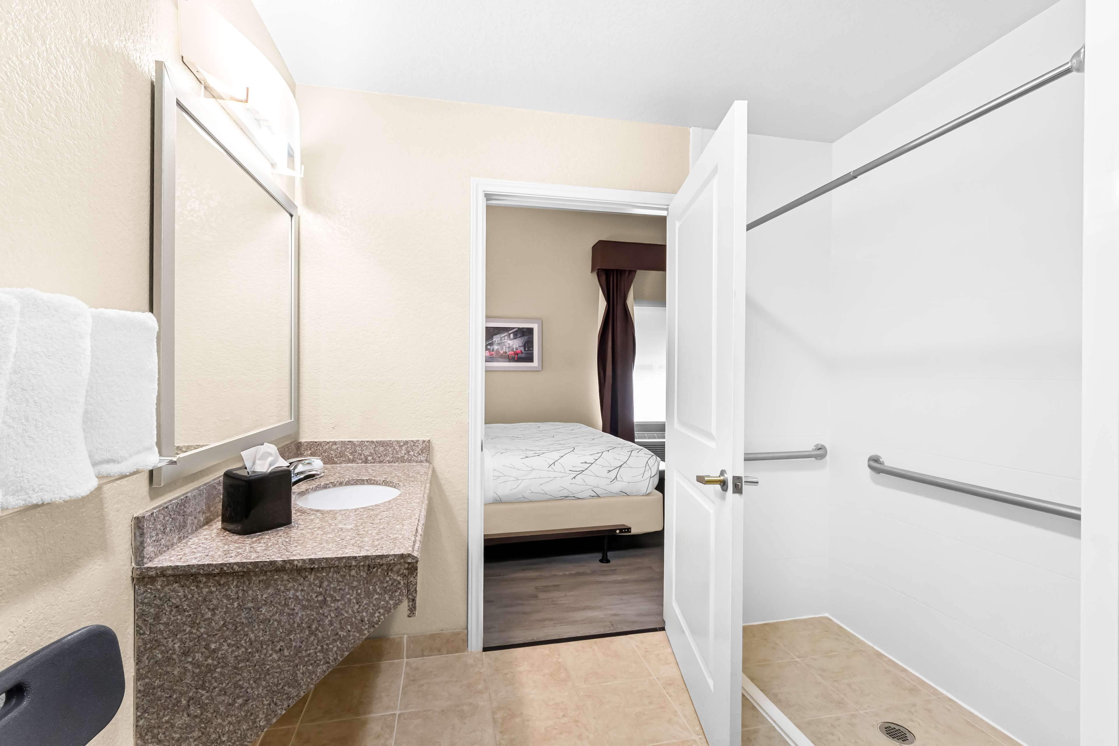 Best Western Boerne Inn & Suites - Tap to explore photos