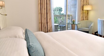 Gefinor Rotana Room Type - Guest Room - King Bed