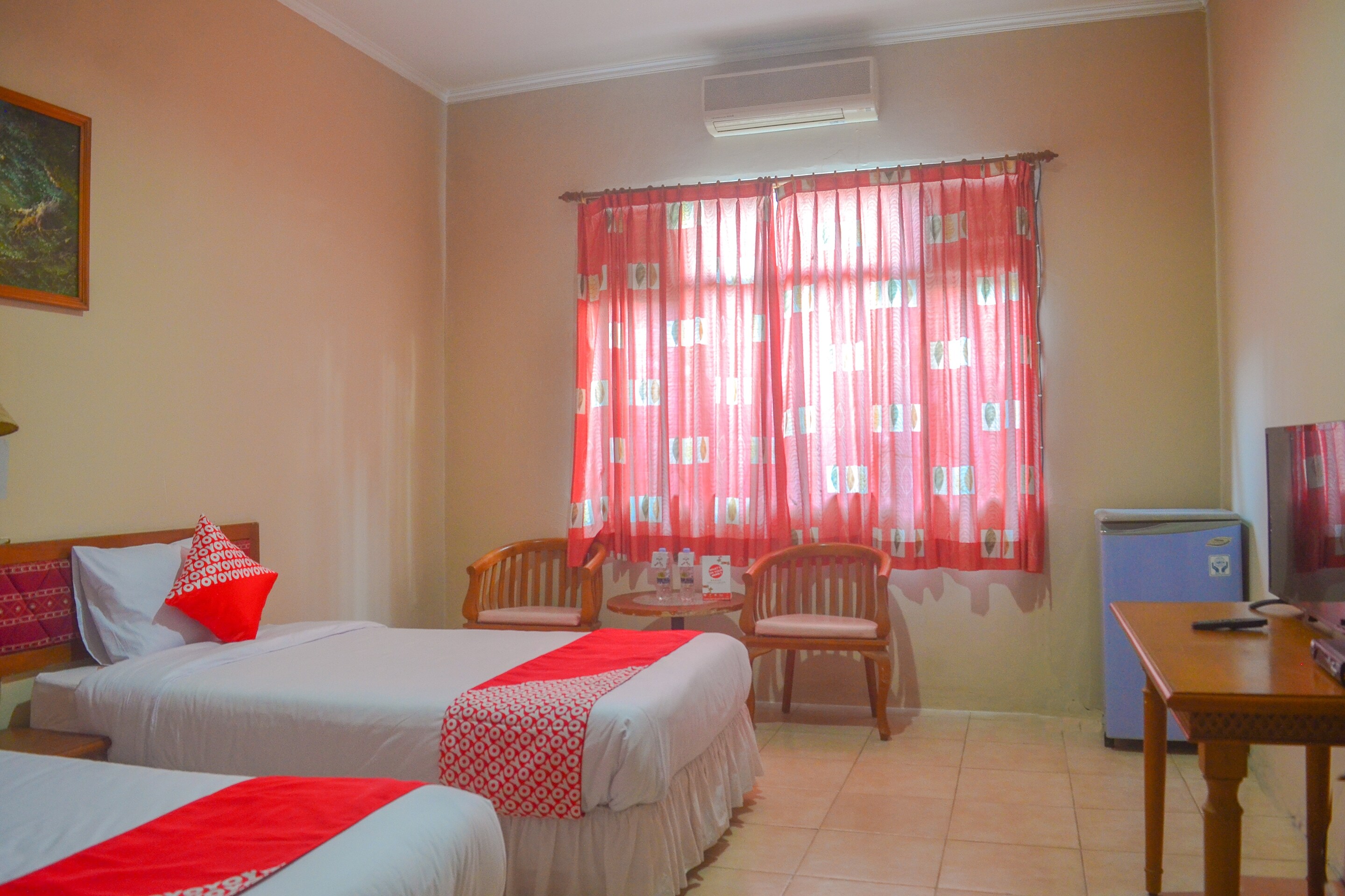 Hotel O Pantai Jaya - Tap to explore photos