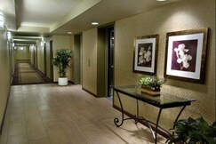 Hilton Winnipeg Airport Suites