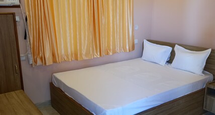 DEEP RESIDENCY Room Type - Deluxe Room with Balcony