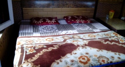 Hotel Prashant Room Type - Semi Deluxe