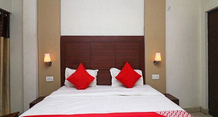 Hotel O Surya Continental Room Type - Classic