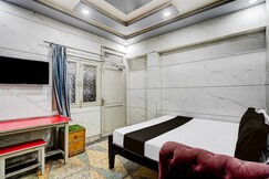 Hotel O ANANT ONE HOTEL AND BANQUETS