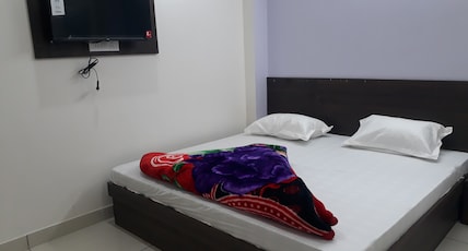 Hotel Chouhan Paradise Room Type - Deluxe Double Bed Non Ac