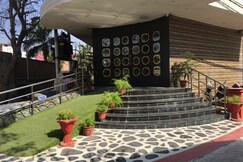 Hotel K3 Club Residency