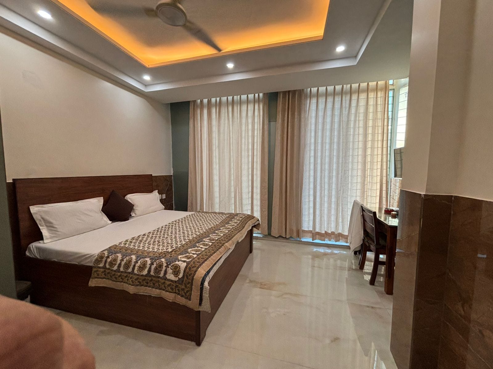 Hotel Roop Mahal @Neb Sarai - Tap to explore photos