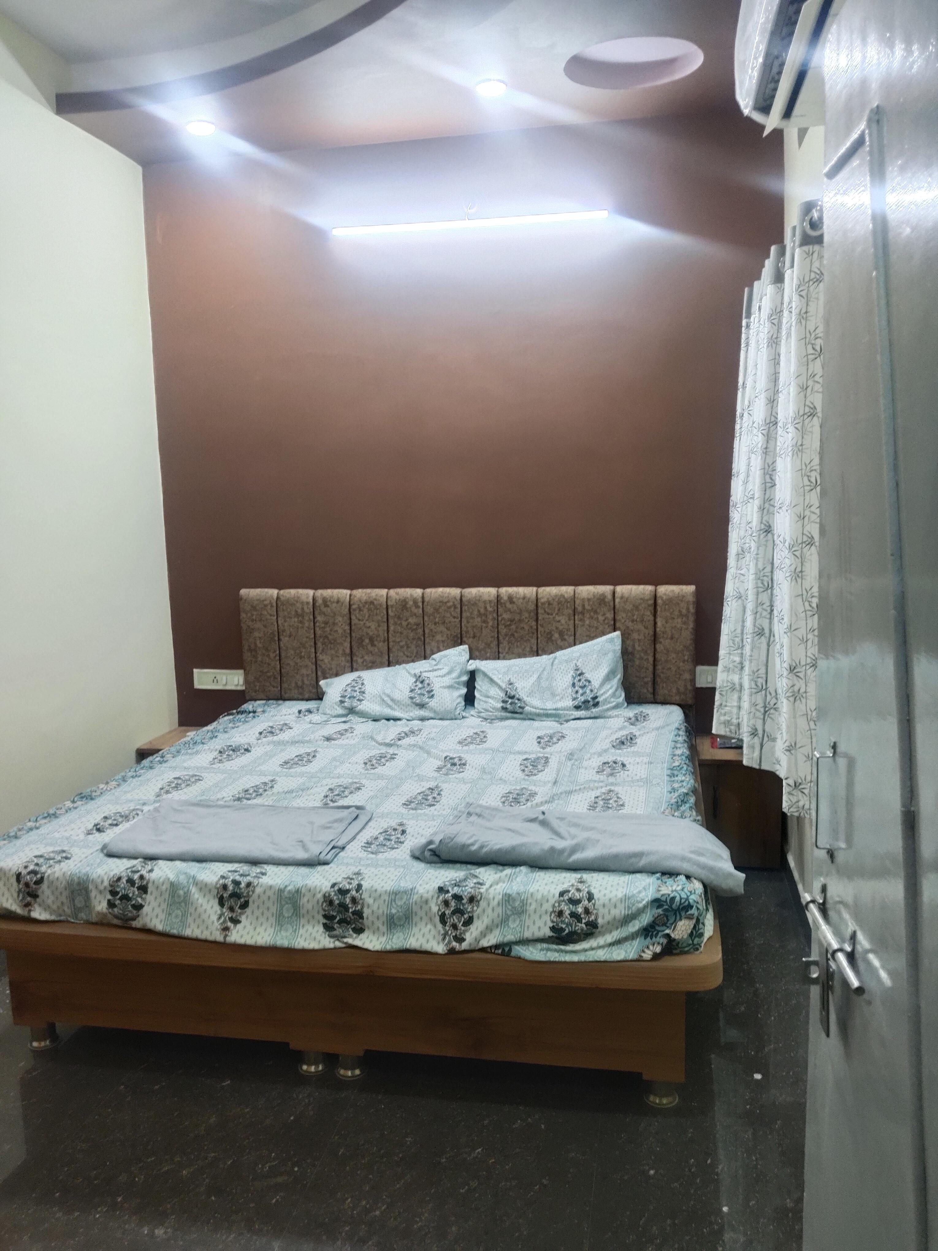 Kavyansh home stay - Tap to explore photos