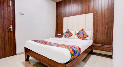 Via Sankalp Inn Room Type - Deluxe Room