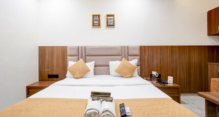 HOTEL LEE PARAMOUNT Room Type - Deluxe Room