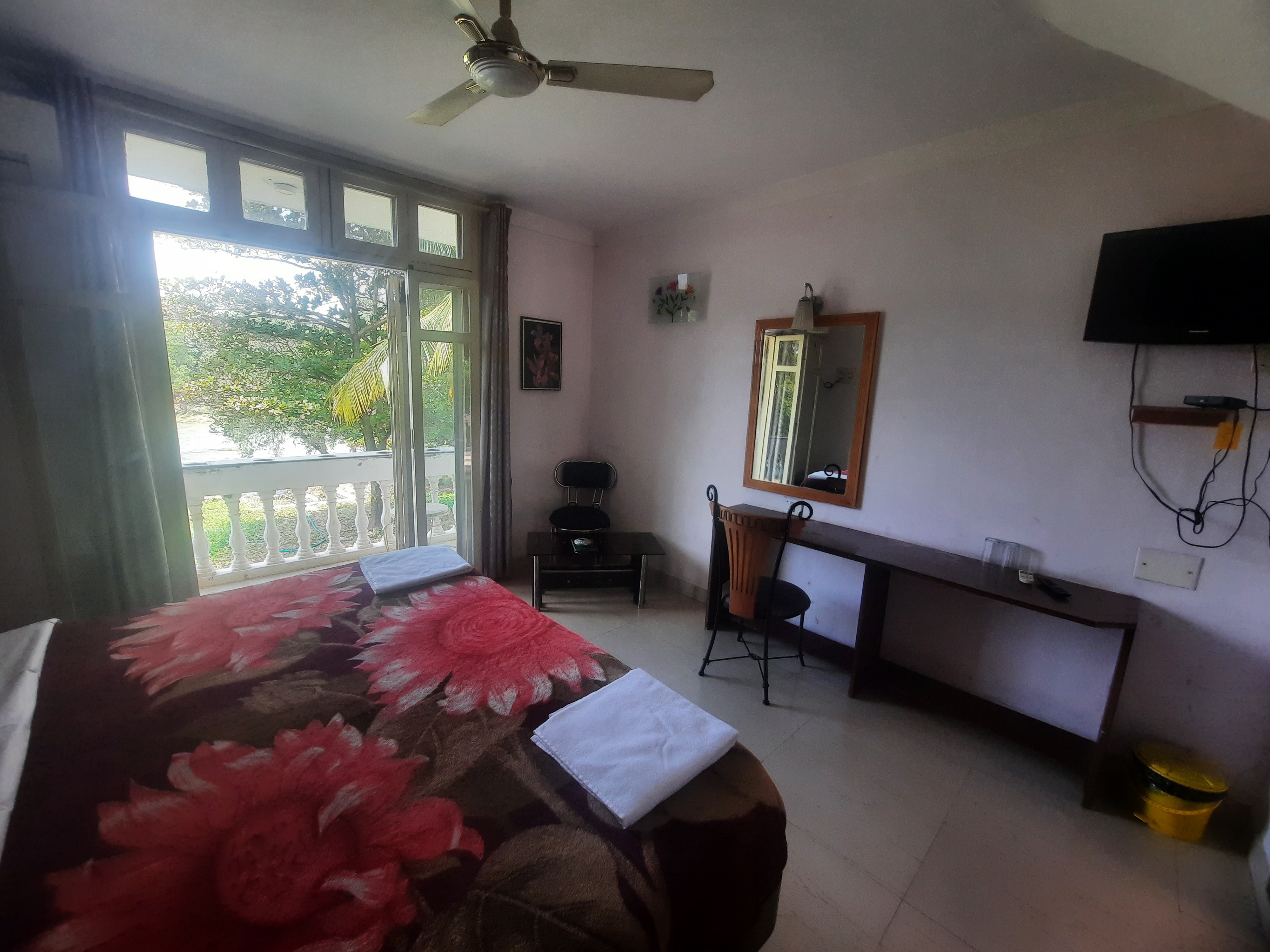 Amblee Holiday Resort - Tap to explore photos