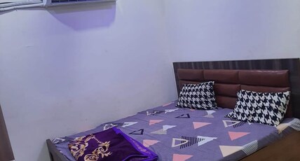 SHREE BAKE BIHARI ATITHI GRAH Room Type - STANDARD DOUBLE BED AC ROOM