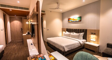 Clarks Inn Express Ayodhya Room Type - Premium  Room