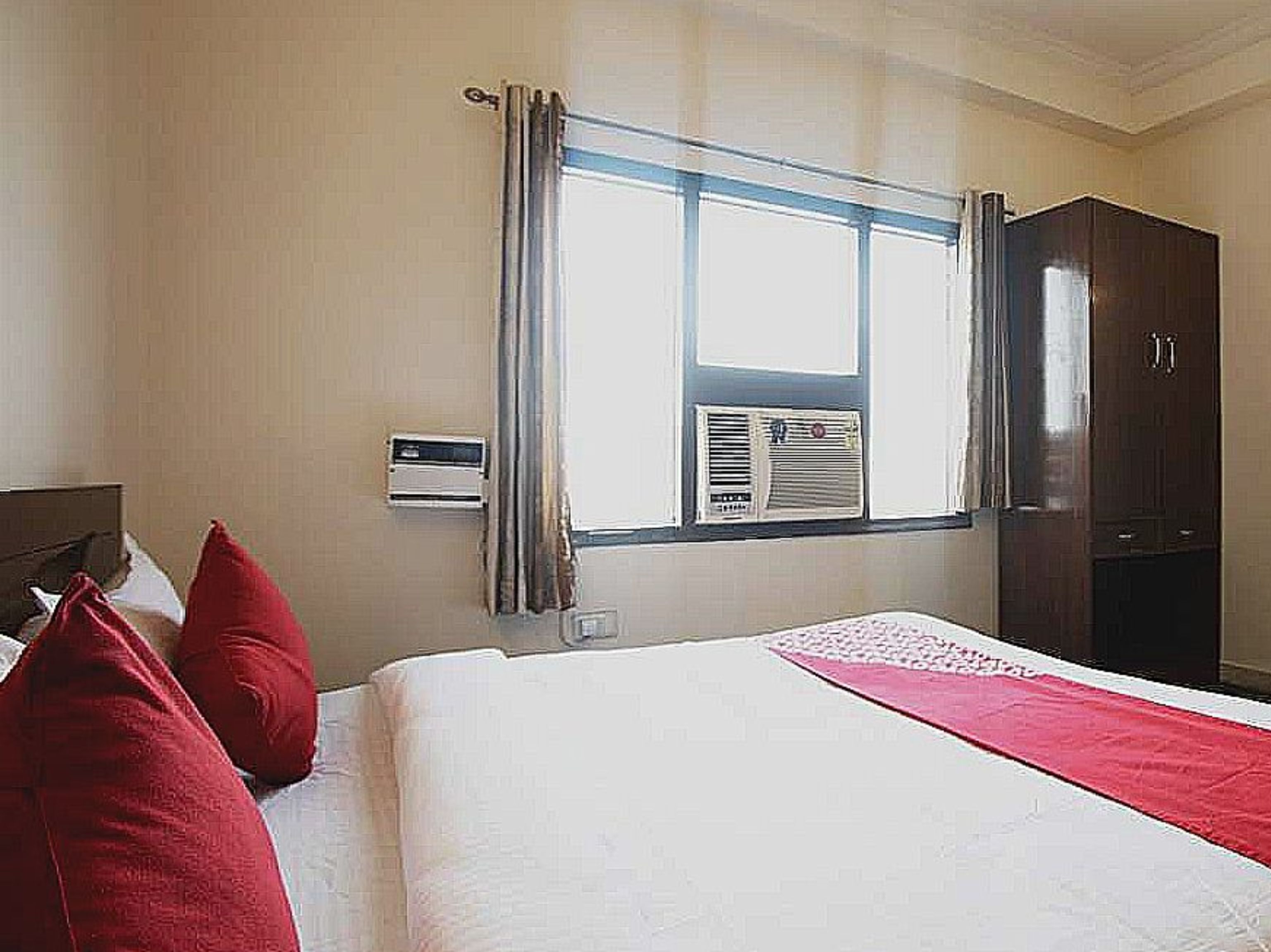 Hotel O Devi Palace - Tap to explore photos