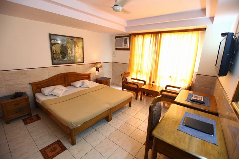 Hotel Ekant - Tap to explore photos