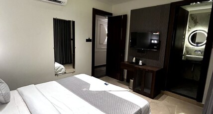 Hotel Majestic Grand Room Type - Premium Room