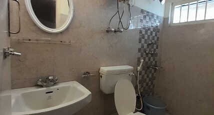 Sukhim Guest House Room Type - Tripple Bed Room