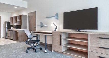 Home2 Suites by Hilton Paris Room Type - 1 KING 1 BEDROOM SUITE