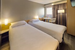 ibis Thonon Centre Hotel