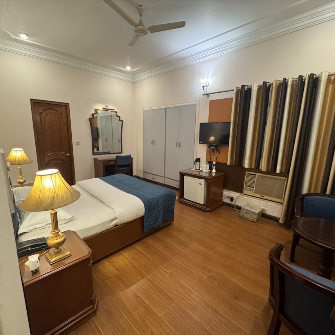 Imperial House | A Luxury Homestay - Tap to explore photos