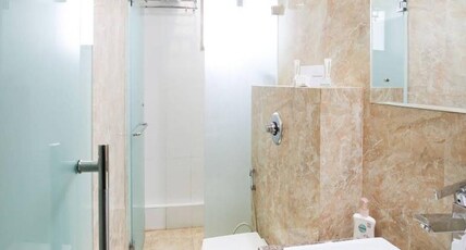 Hotel Sunland Room Type - Deluxe AC double occupancy split bed