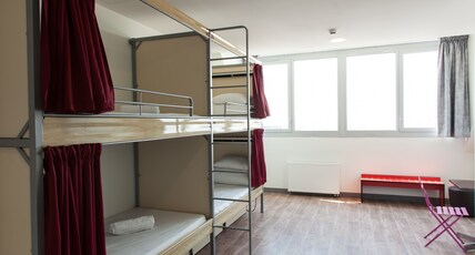 St Christophers Inn Paris Gare du Nord Room Type - Private 8 Bed Room with Shared Bathroom