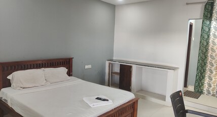 Hotel Hillsland Room Type - Deluxe Room 5